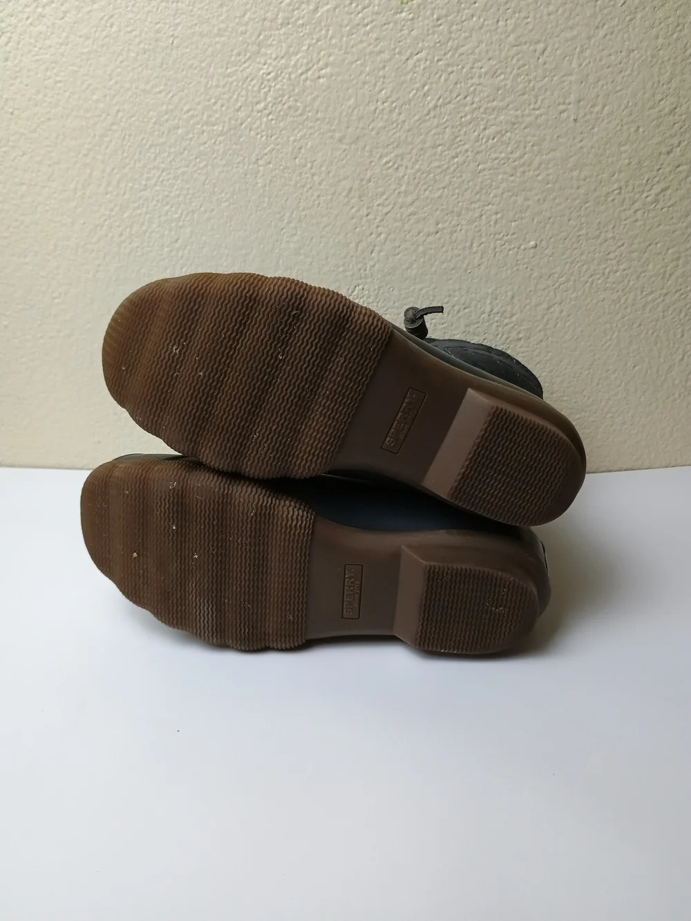 Sperry  Top-Sider Size 5 Navy and Gray Saltwater Quilted Duck Boots - Waterproof